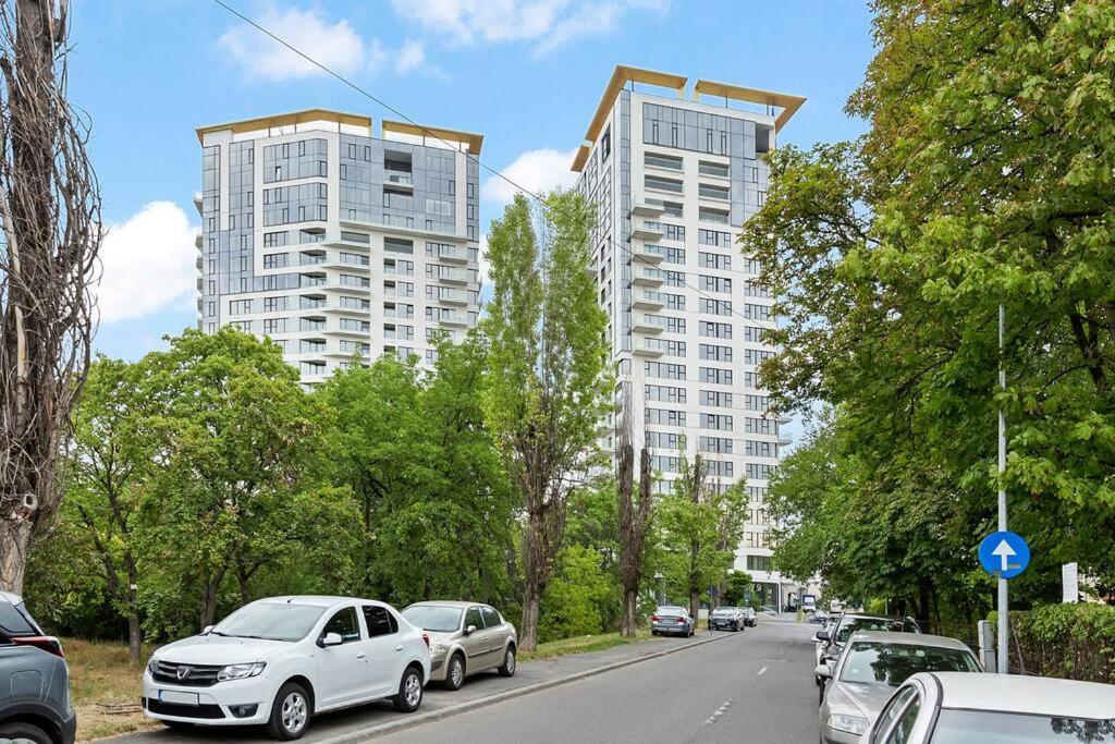 Floreasca Apartament On Business Centre Bucharest Exterior photo